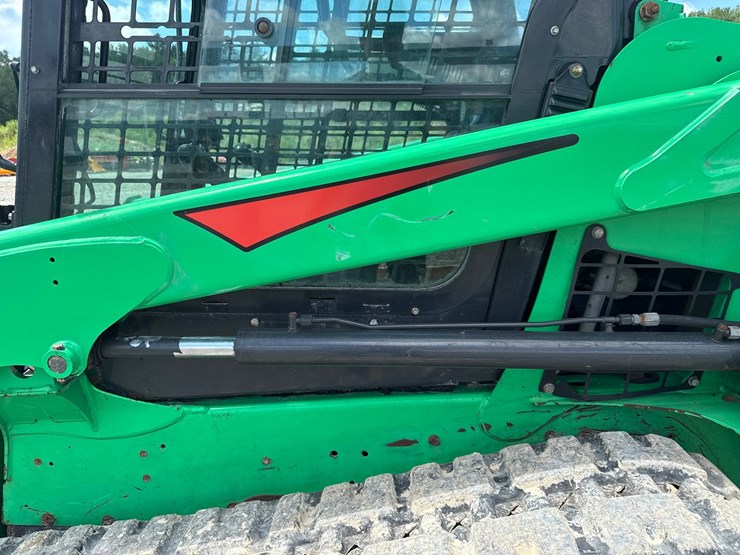 2019-bobcat-t550-image-18