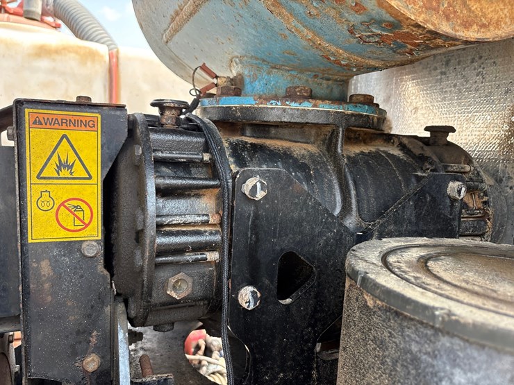 #61397-•-2017-ditch-witch-fx65-vac-trailer-image-52