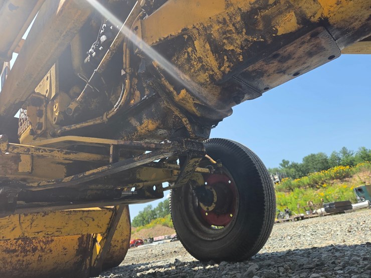 #61410-•-case-w-3-loader-backhoe-image-44