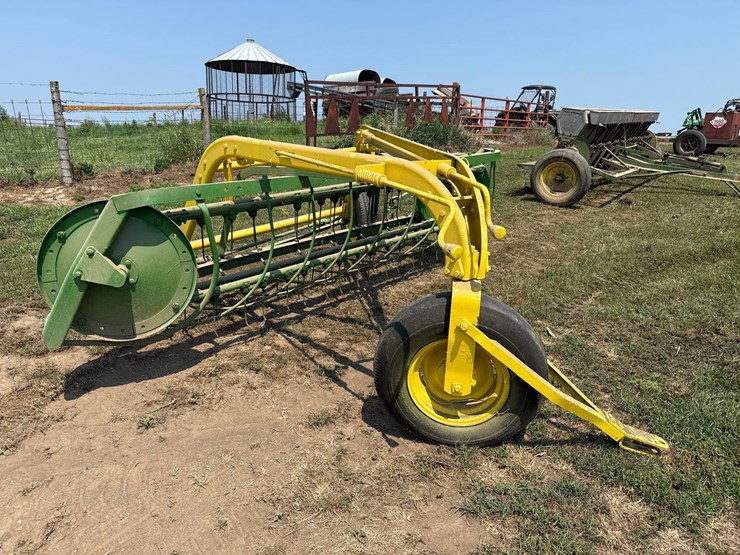 john-deere-640-image-2