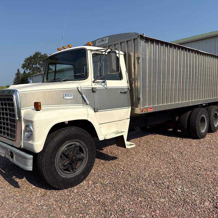 1979 FORD F700