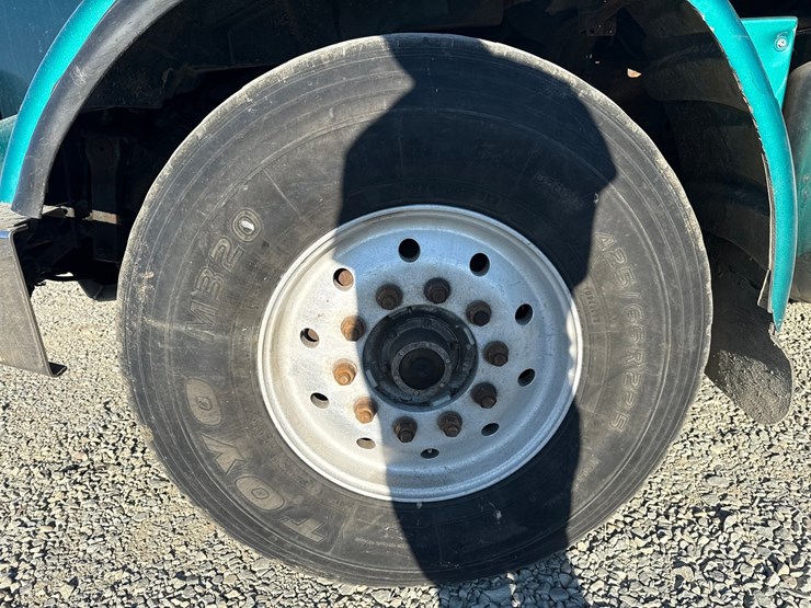 1998-peterbilt-378-image-103