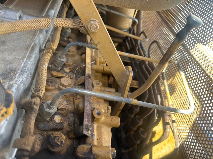 caterpillar-d5c-xl-image-43