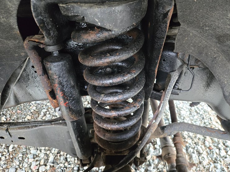 2011-ford-f550-image-43