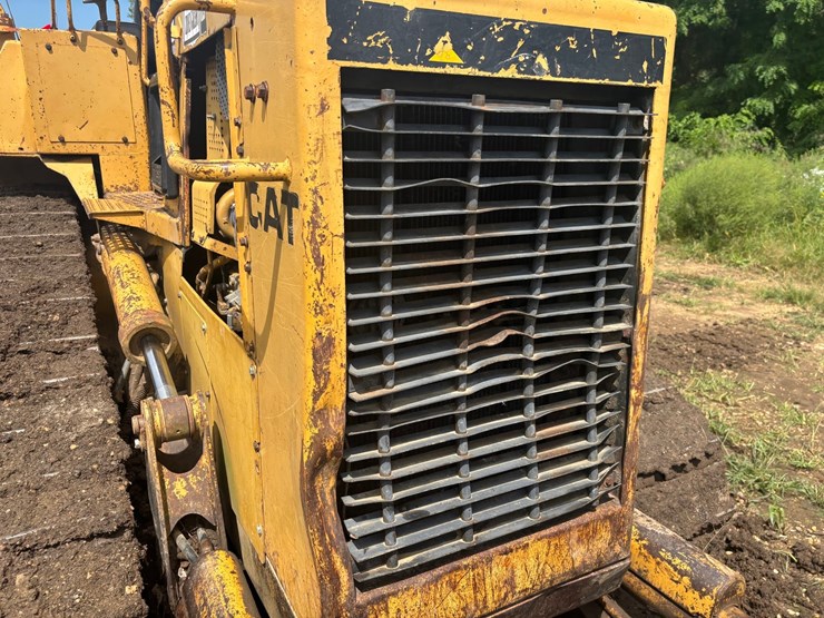 caterpillar-d4h-image-21