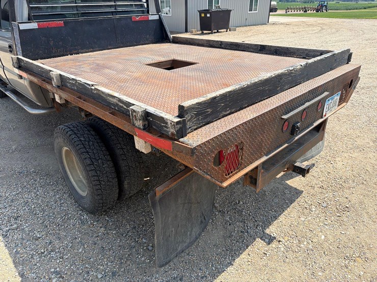 2001-chevrolet-k3500-image-15