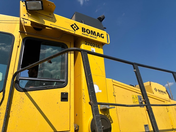 2015-bomag-bc572-1172-image-13