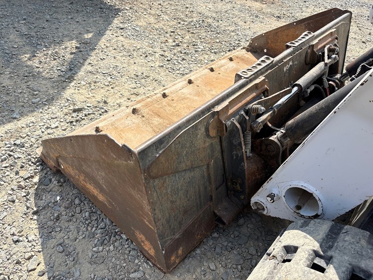 2016-bobcat-t630-image-25