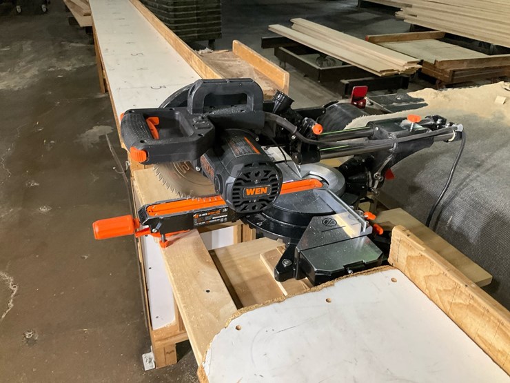 #208-•-wen-mm1-10-inch-sliding-compound-miter-saw-with-custom-wooden-workstation-image-3