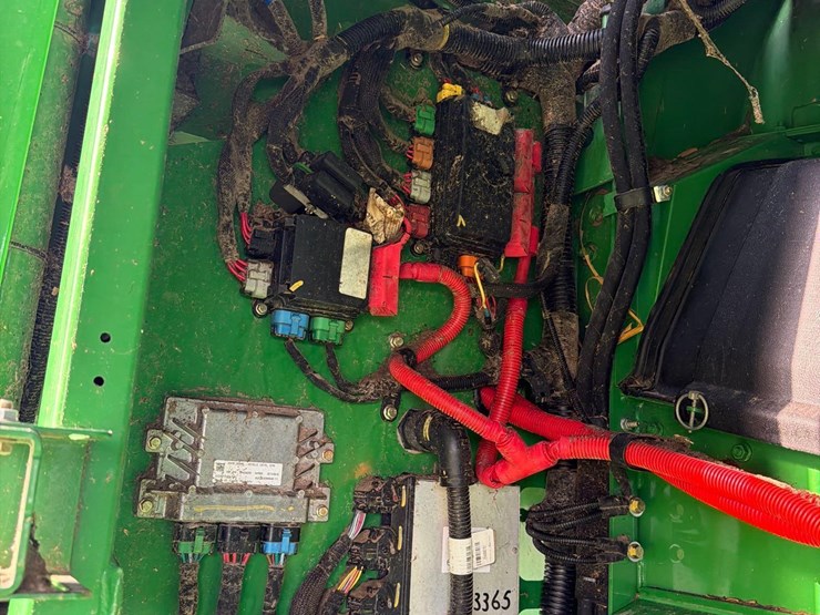 2013-john-deere-s660-image-57