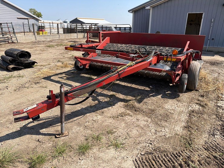 h&s-9ft-hay-merger-image-1