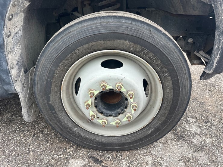 2007-ford-f550-image-57