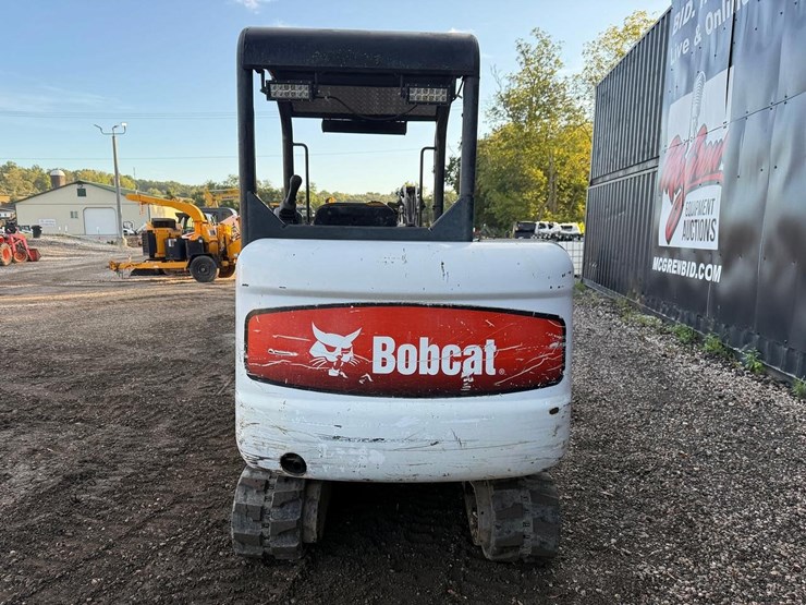 2004-bobcat-325g-image-3