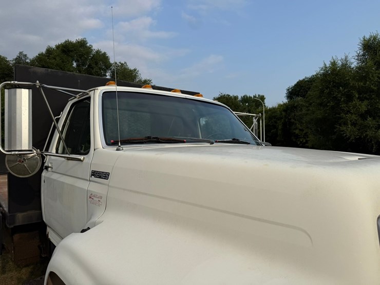 1998-ford-f800-image-15