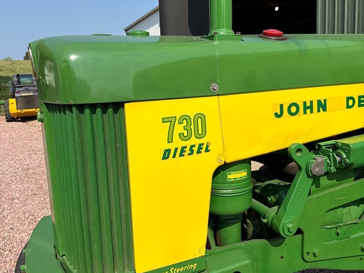 john-deere-730-image-33