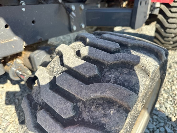 2021-massey-ferguson-1805-image-72