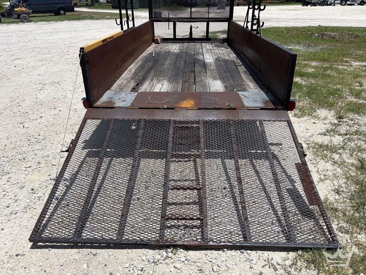 utility-flatbed-image-13
