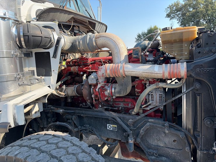 2019-kenworth-t800-image-9