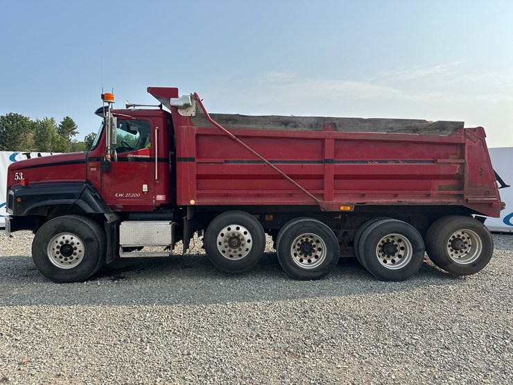 #61388-•-2004-international-5600i-quad-axle-dump-truck-image-2