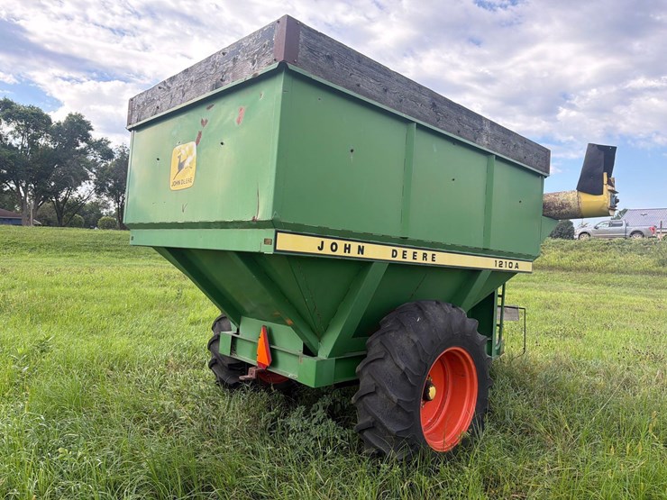 john-deere-1210a-image-3