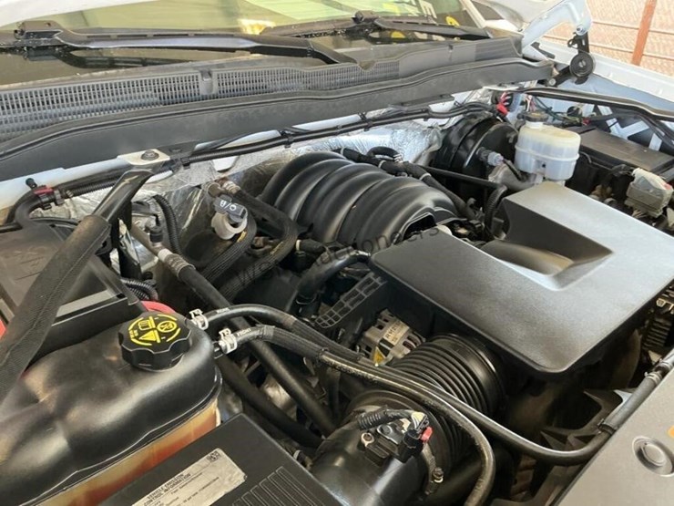 2015-chevrolet-silverado-1500-image-12