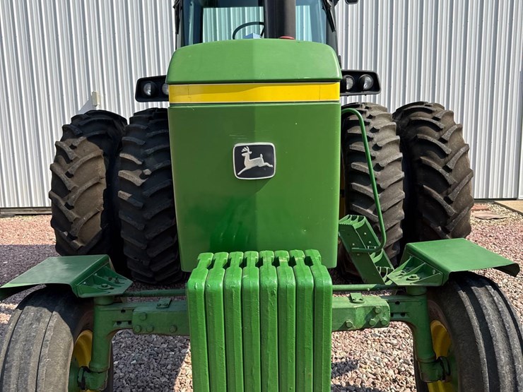 1979-john-deere-4440-image-6