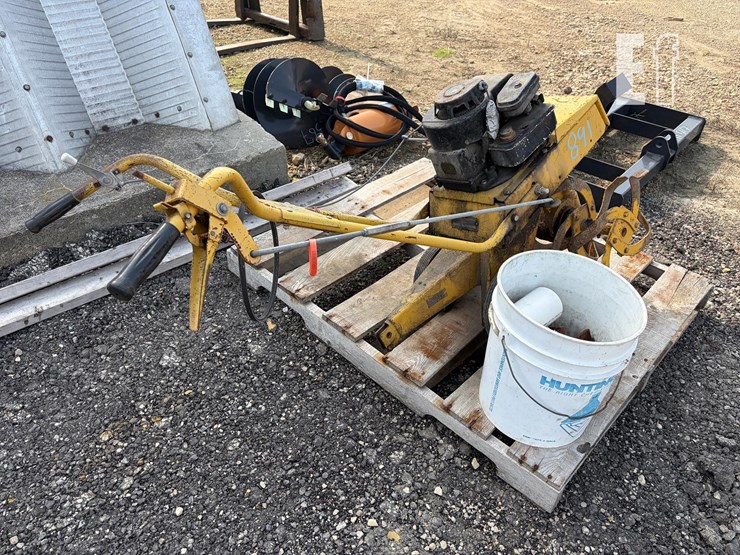 massey-ferguson-tiller-image-2