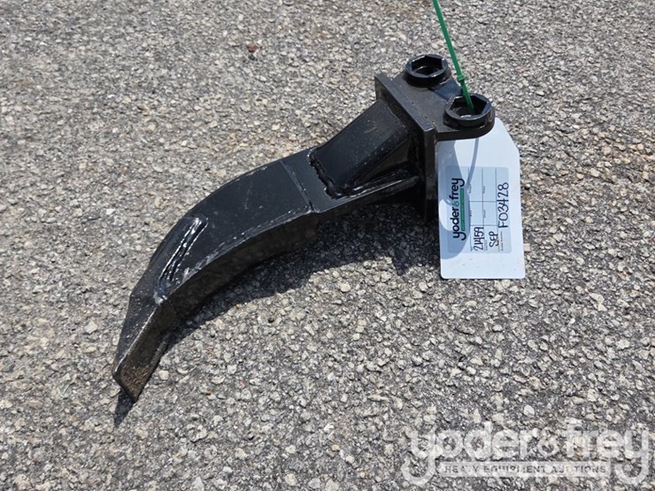 unused-captok-ripper-to-suit-1-2-ton-excavator-image-4
