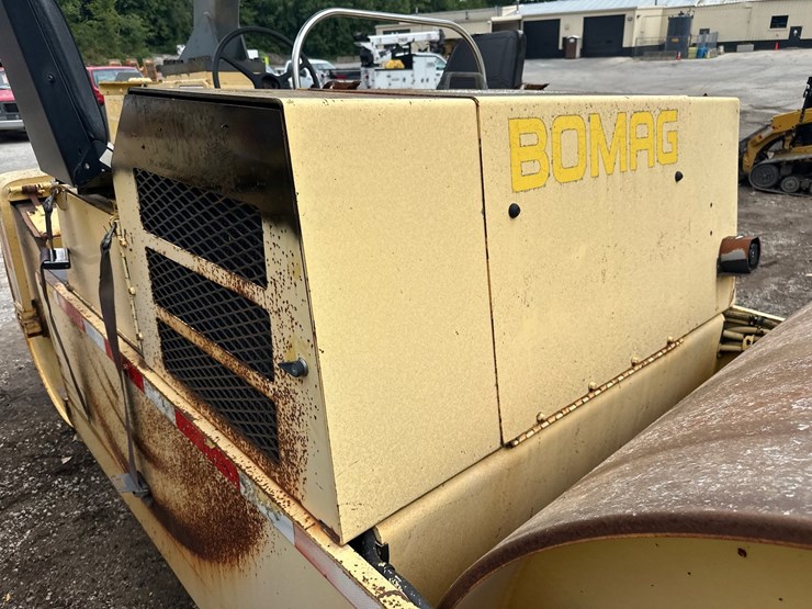 bomag-bw11as-image-22