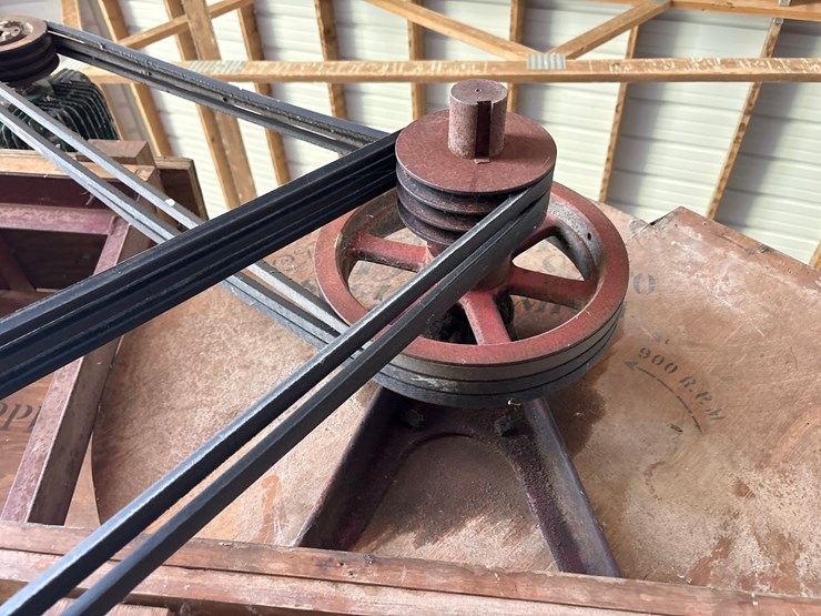 #2915-•-electric-wheat/grain-fanning-mill-trailer-image-14