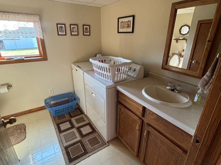 #60000-•-29.92-acre-farm-with-home,-barns-&-outbuildings-image-66
