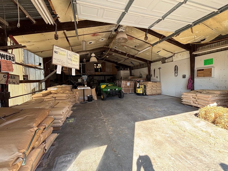 #60000-•-29.92-acre-farm-with-home,-barns-&-outbuildings-image-99