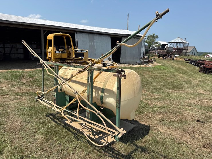 3pt-200-gallon-sprayer-image-1