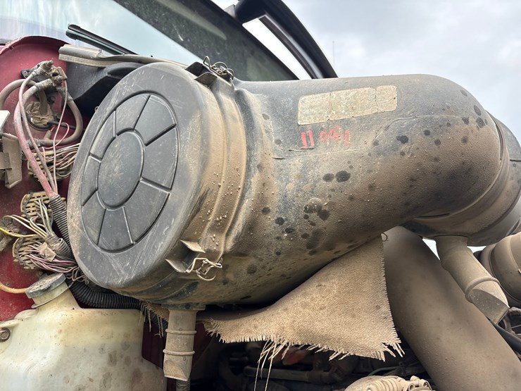 #61388-•-2004-international-5600i-quad-axle-dump-truck-image-39