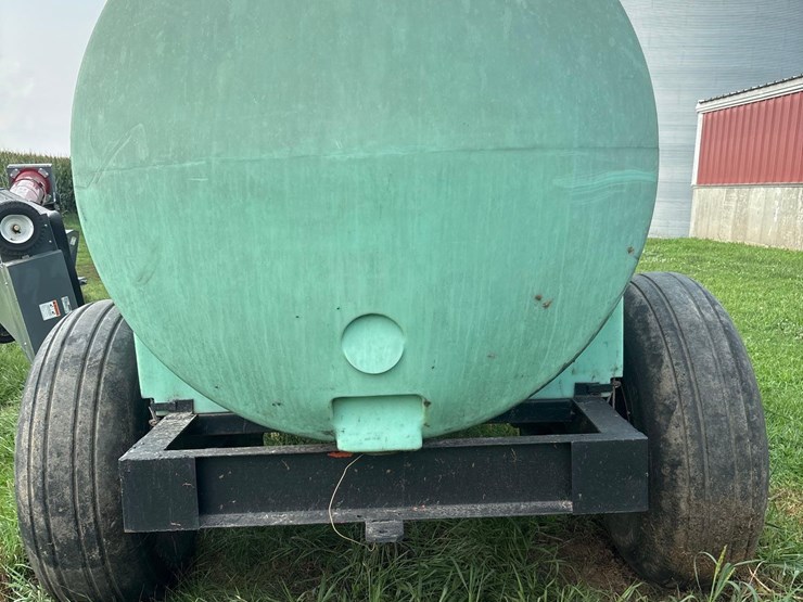 1500-gallon-portable-water-tank-trailer-w/-pump-image-4
