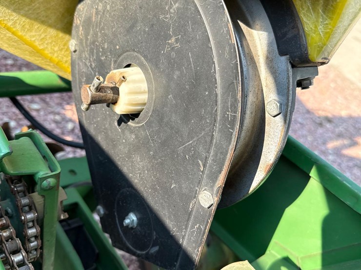 john-deere-7000-image-44