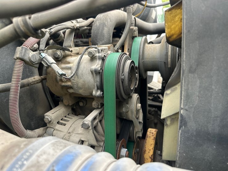 2004-caterpillar-c7-image-50