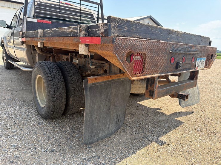 2001-chevrolet-k3500-image-17
