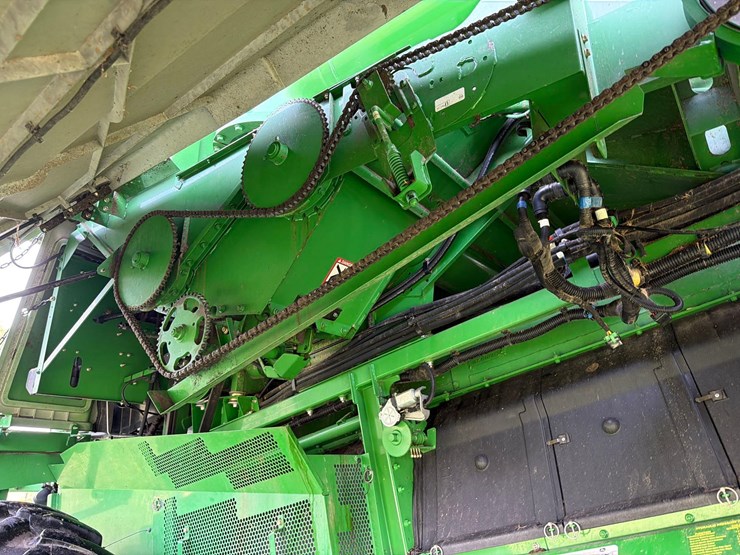 2013-john-deere-s660-image-45