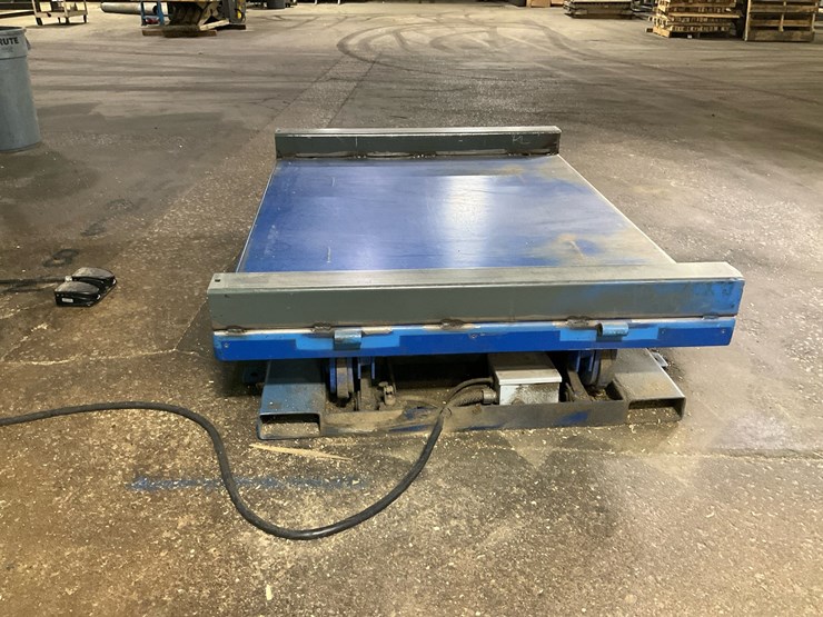 #192-•-hydraulic-scissor-lift-table-image-4