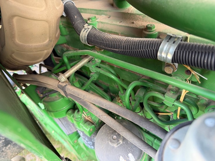 john-deere-8130-image-99