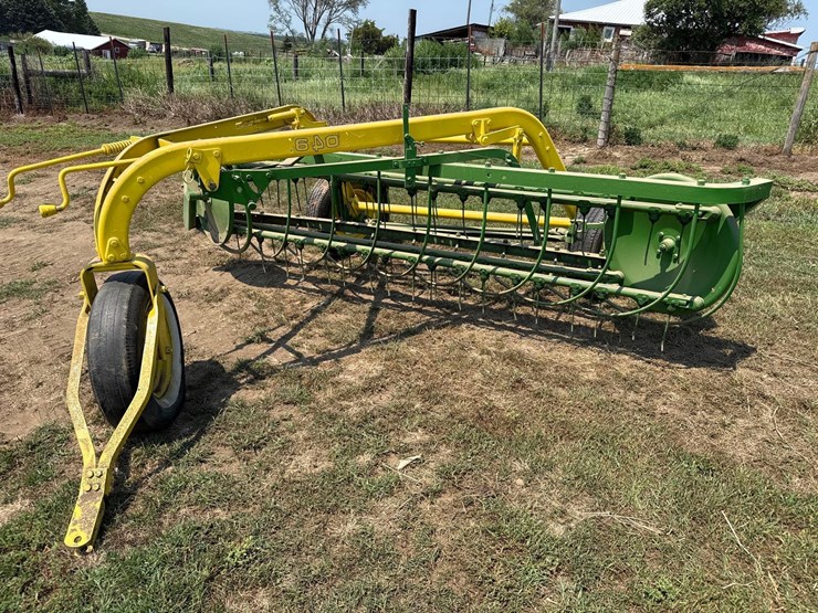 john-deere-640-image-1