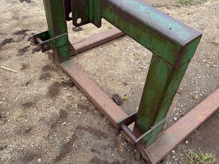 3pt-2-prong-bale-carrier-image-4