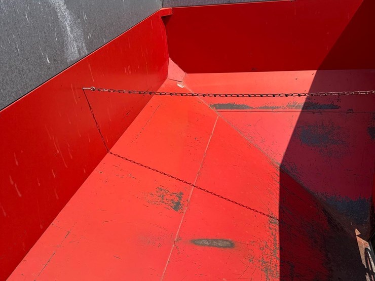 ez-flow-250bu-gravity-wagon-image-22