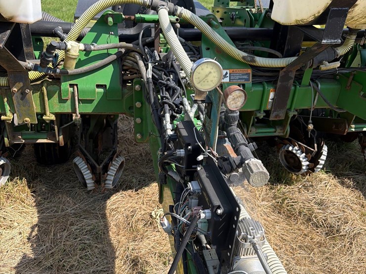john-deere-1760-image-8