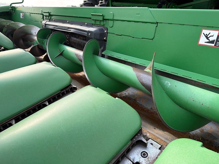 2009-john-deere-608c-image-40