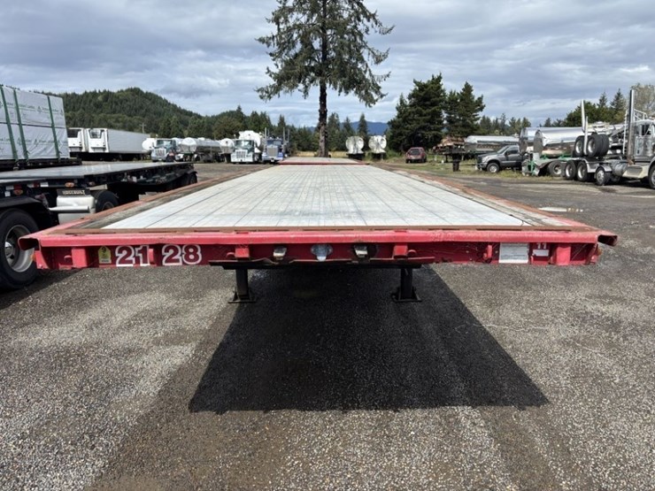 t/a-flatbed-trailer-image-8