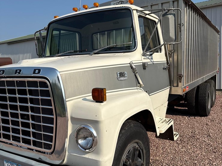 1979-ford-f700-image-6