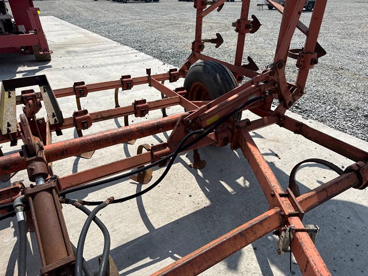 allis-chalmers-1300-image-14