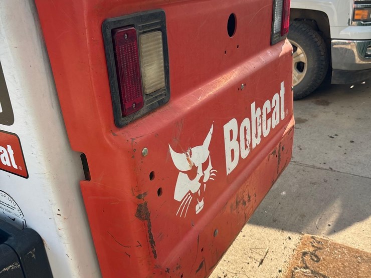 2008-bobcat-s250-image-17